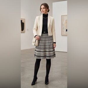 Chelsea & Theodore Black and White Knit Skirt Size Medium